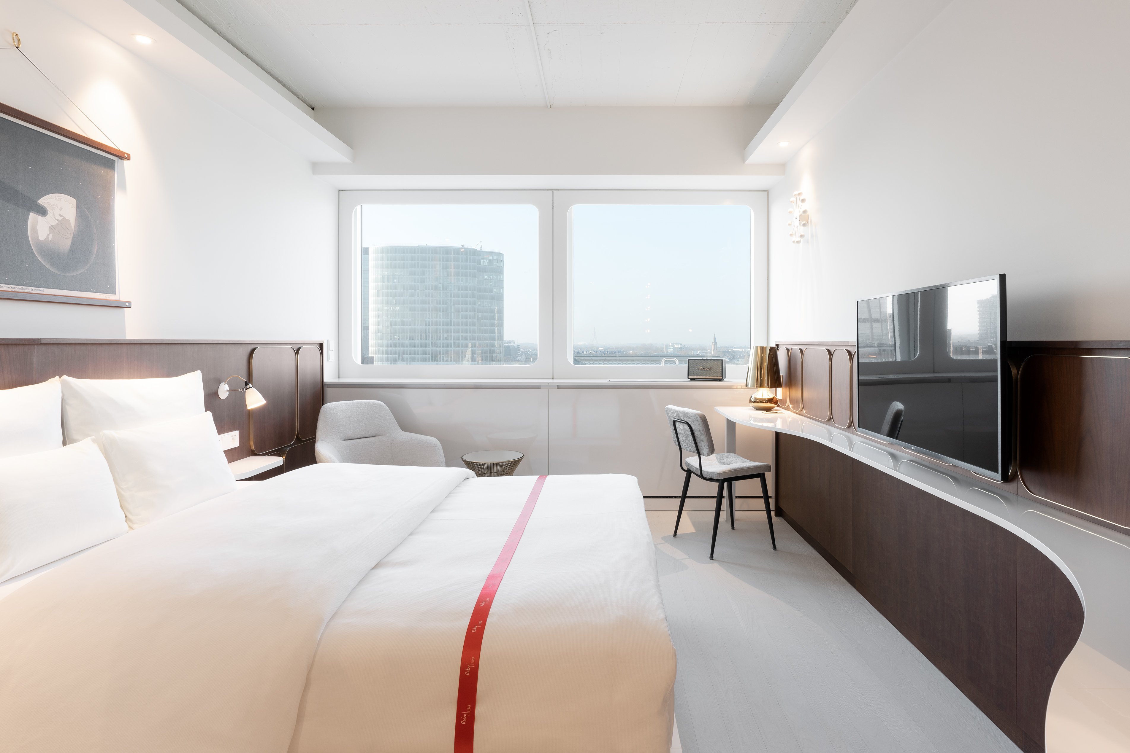 LOFT