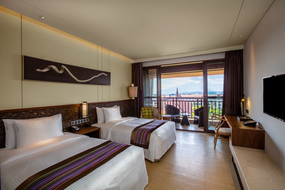 Premium, King Bed, Club Lounge Access, Lounge Access