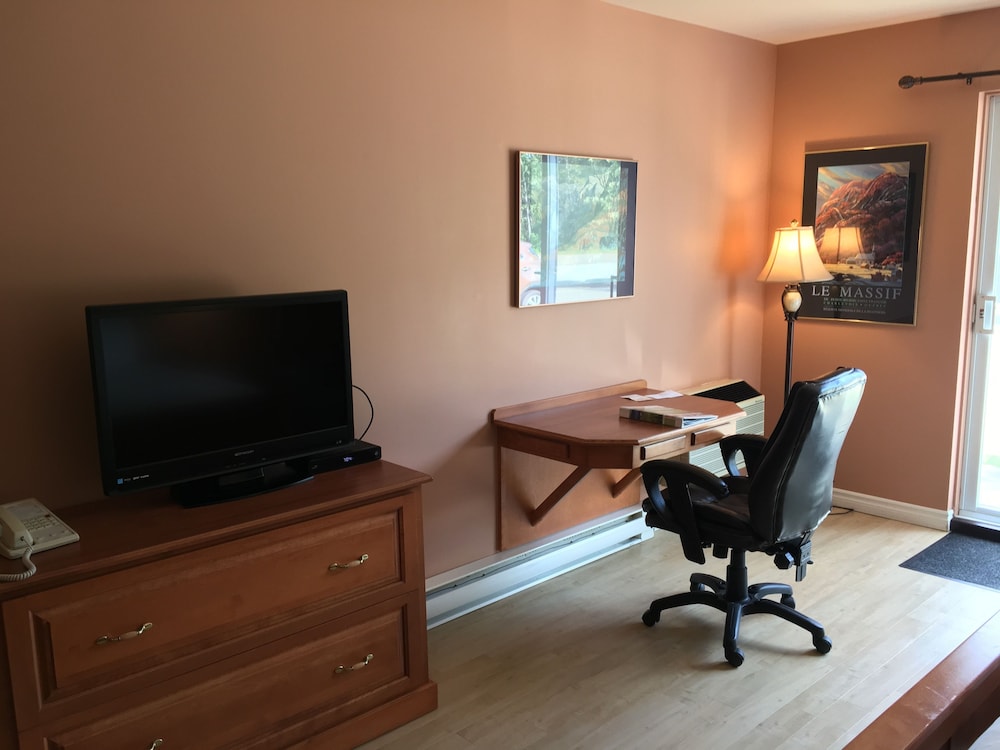 Hotel Baie Saint Paul 42/50