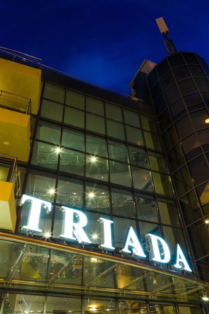 Hotel Triada 2/76
