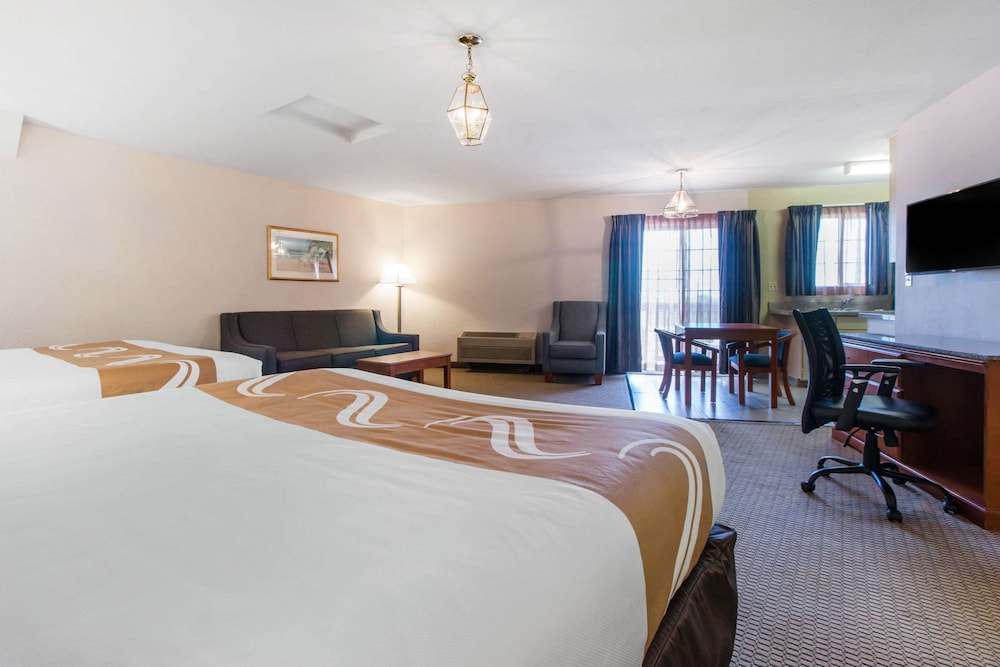 Quality Inn & Suites Crescent City Redwood Coast 13/52