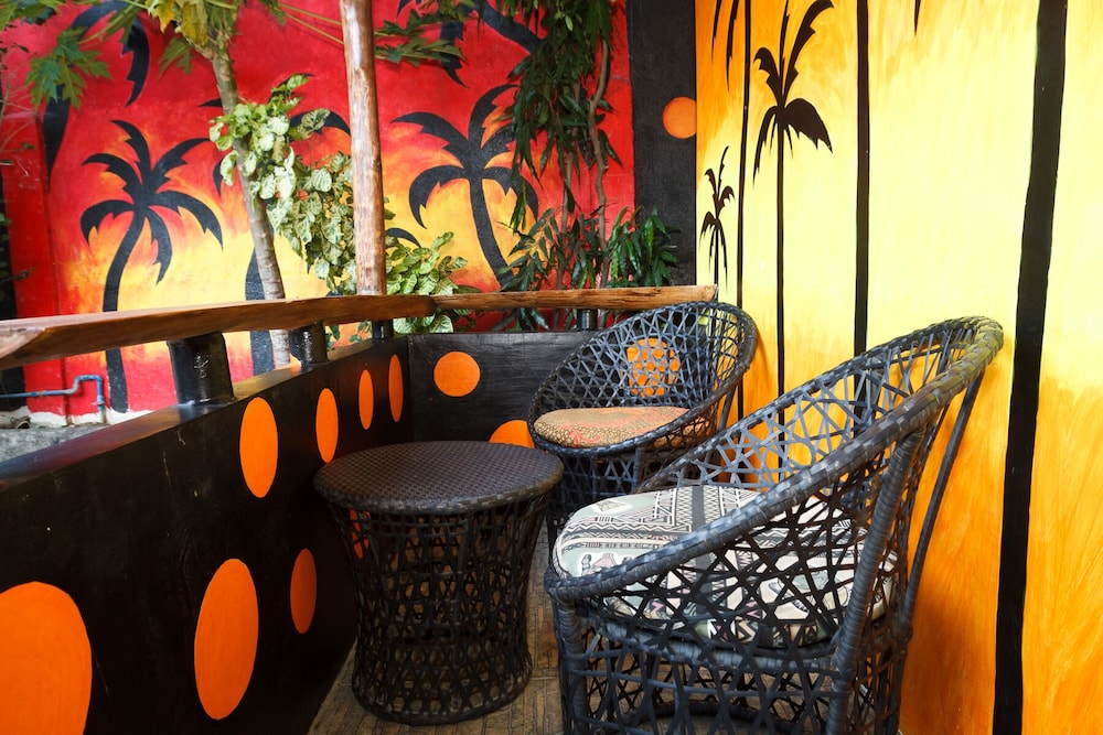 Lala Panzi Bed And Breakfast 54/64