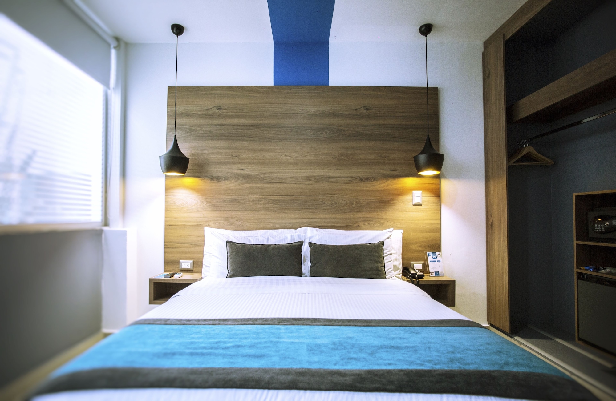 SUPERIOR, DOUBLE BED