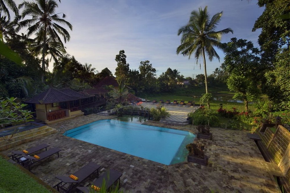 Cempaka Belimbing Villas 32/42