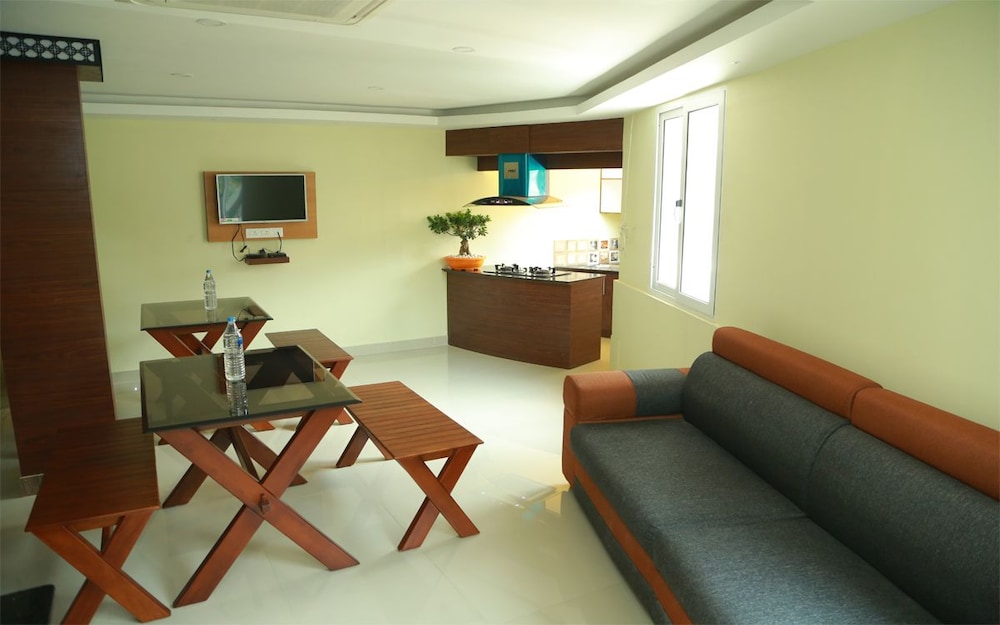 Hotel Brahmaputhra 25/33