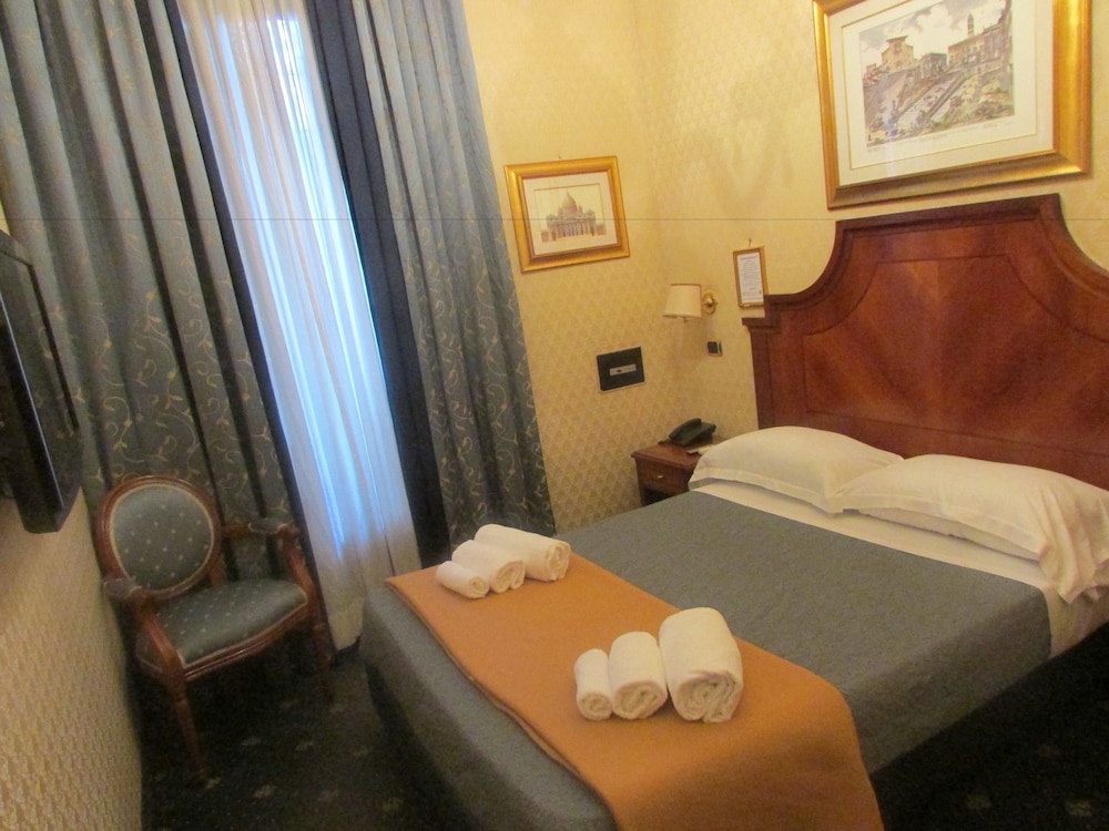 Hotel Les Chambres D Apos Or 23/50