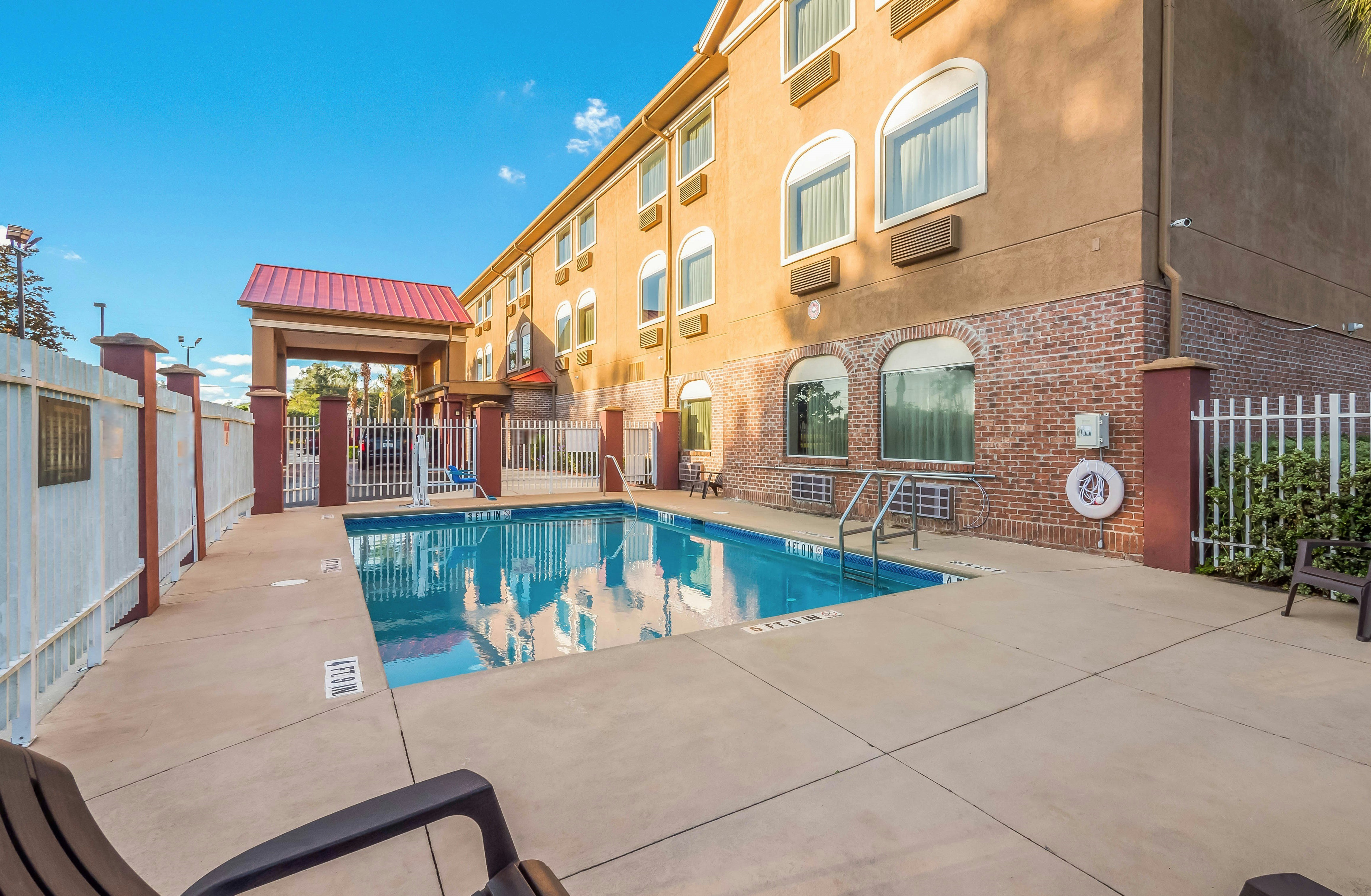 Red Roof Inn Ocala 7/37