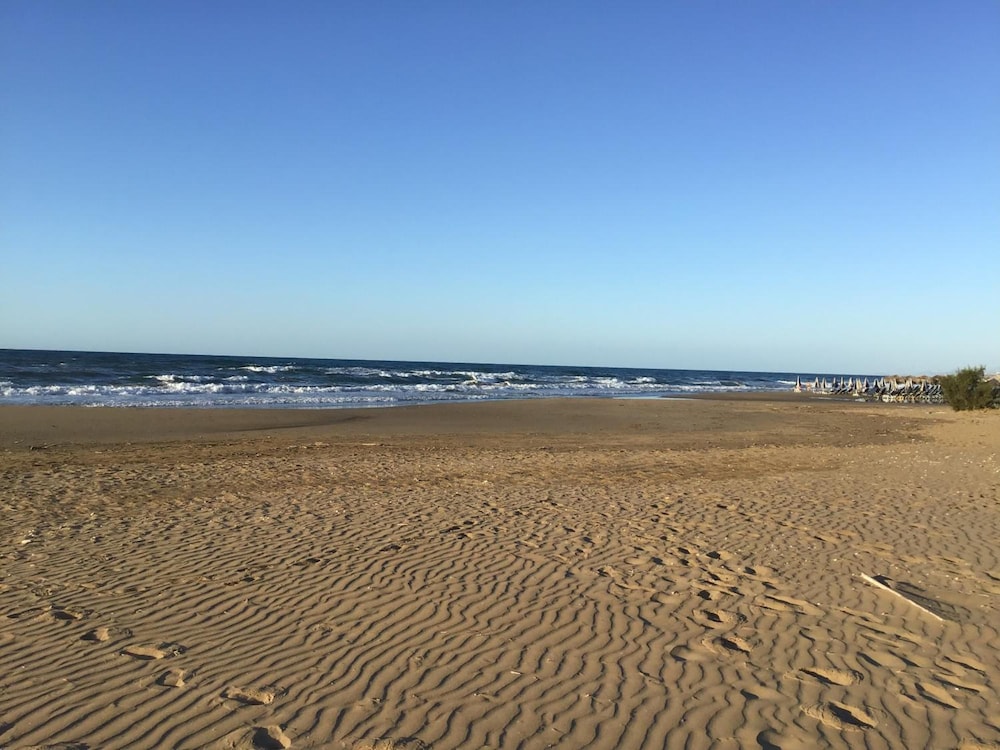 Anatoli Beach 39/50