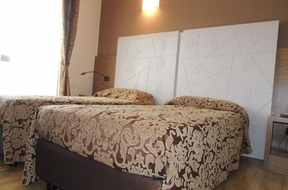 Albergo Ristorante Delfino 6/16