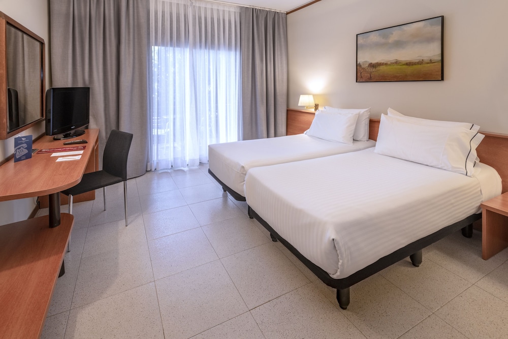 Room, Double Bed