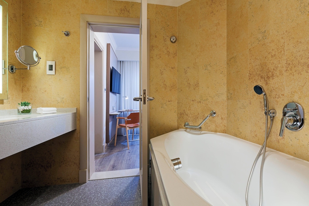 Malta Marriott Hotel And Spa