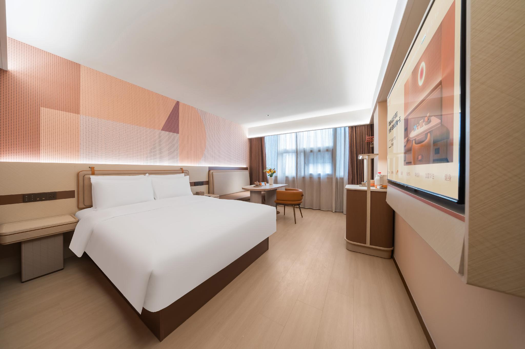 Business, Queen Bed