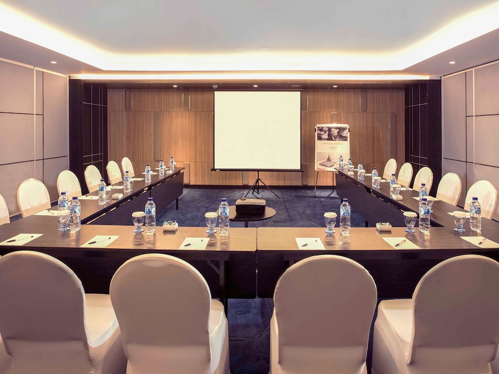 MERCURE BANDUNG CITY CENTRE 56/75