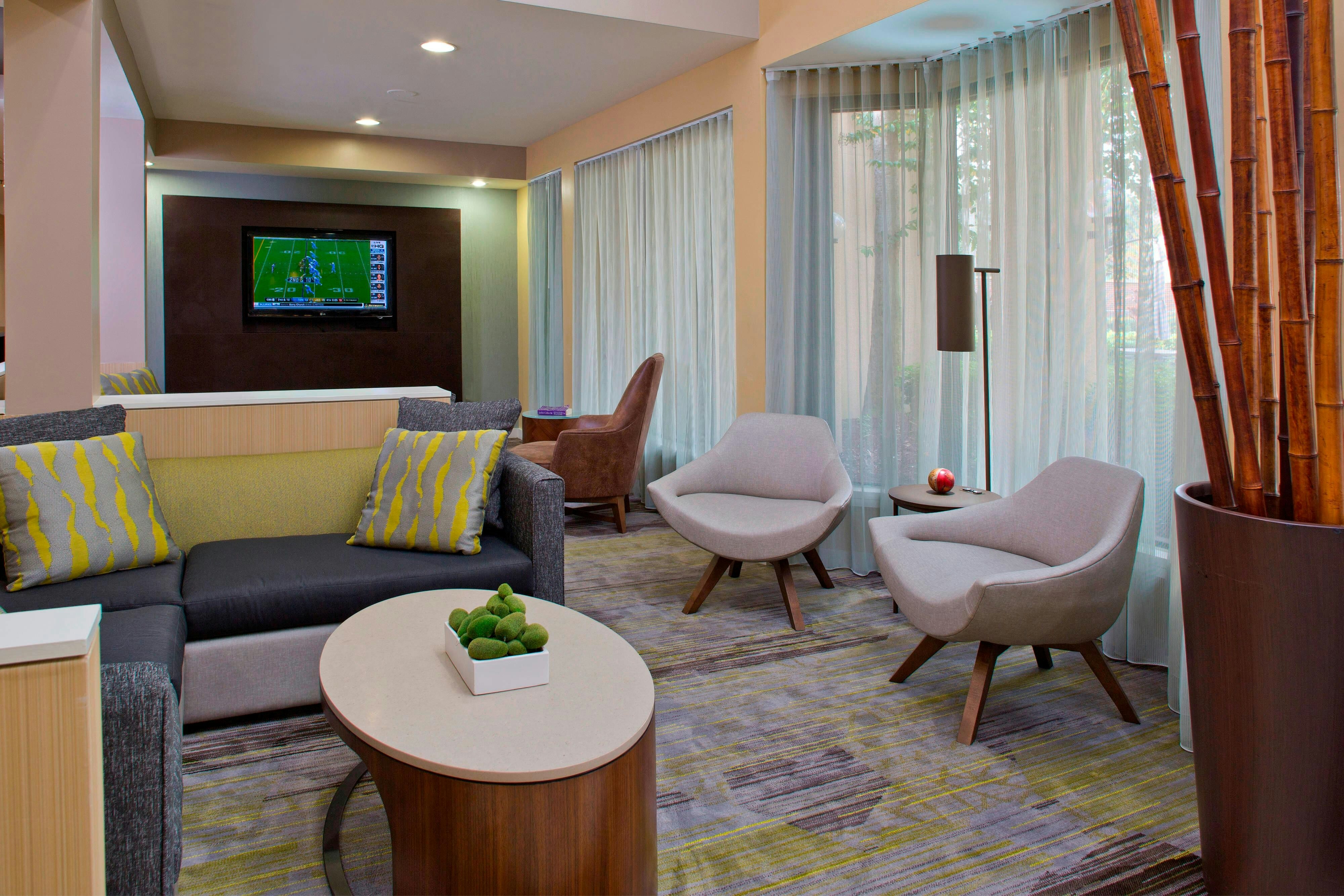 Courtyard by Marriott Orlando International Drive/Convention Center 5/11