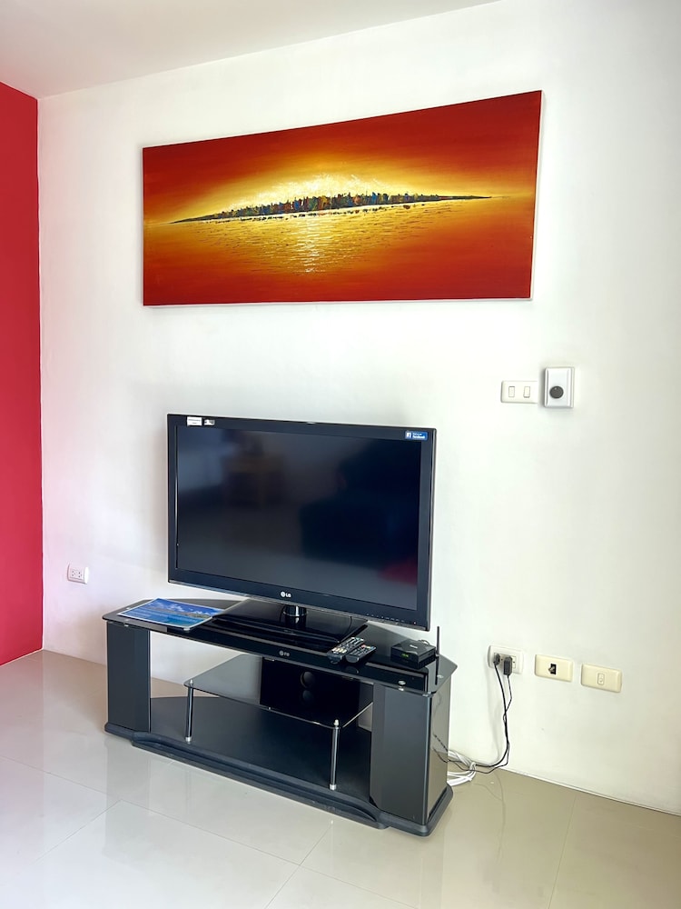 Mountain Sea View Luxury Apartments 60/72