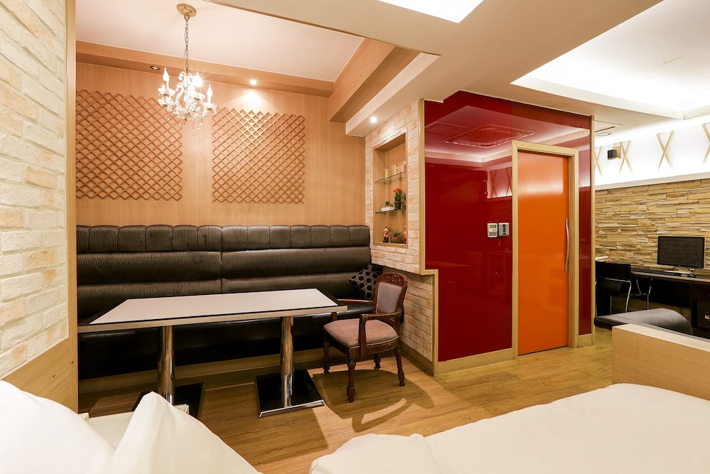 Koam Tourist Hotel 36/50