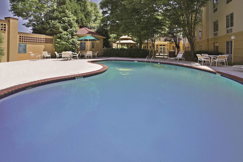 La Quinta Inn & Suites by Wyndham Birmingham Homewood 6/59