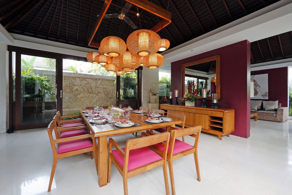 Chandra Bali Villas 34/48