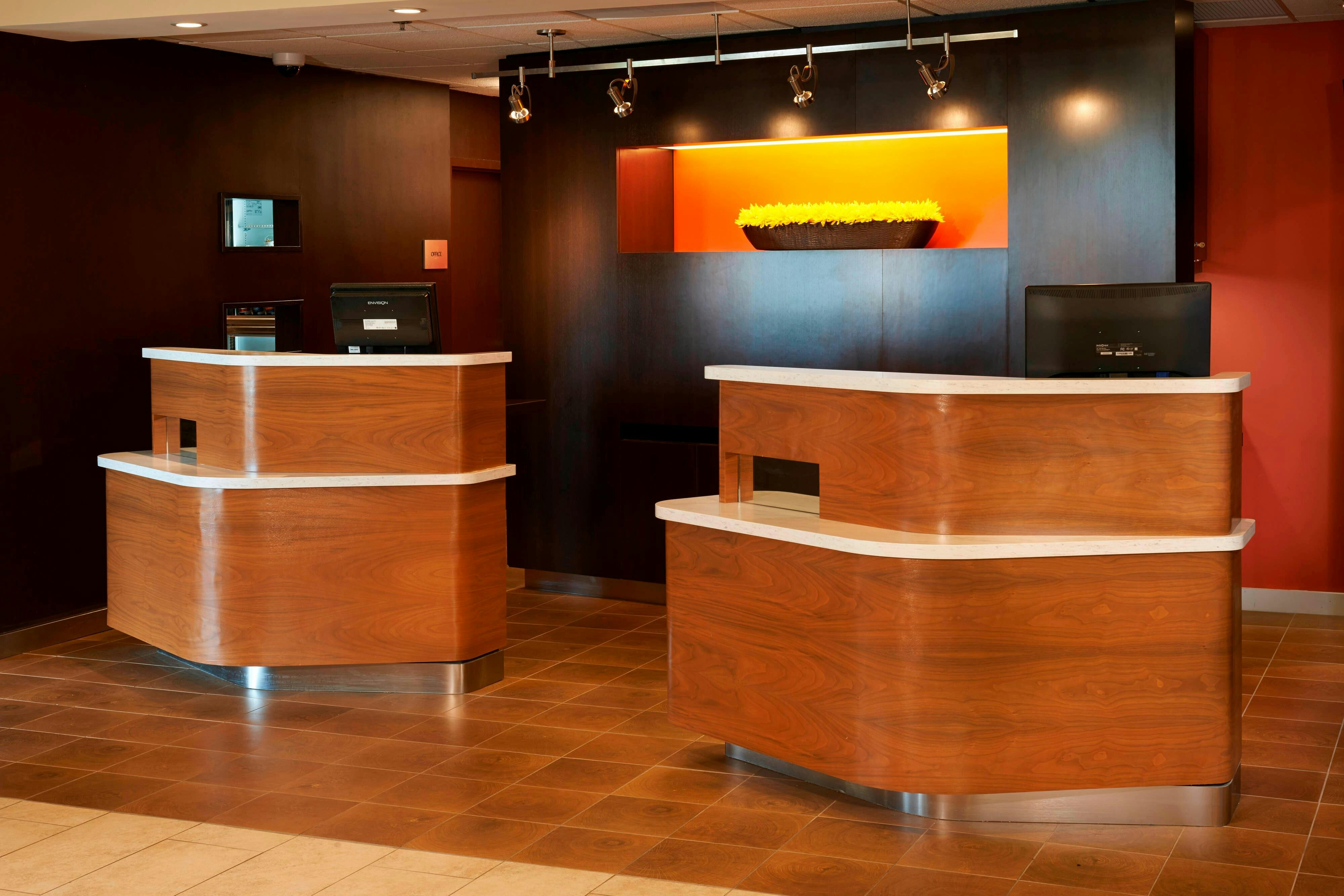 Courtyard by Marriott Toledo Airport Holland 2/15