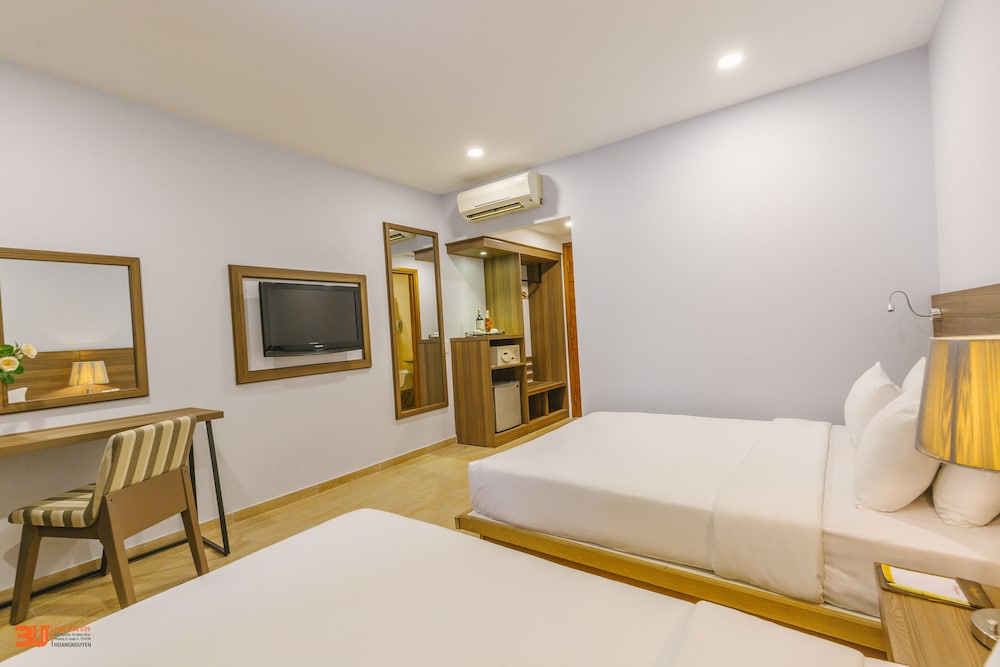 Viet Lotus Saigon Hotel 14/50