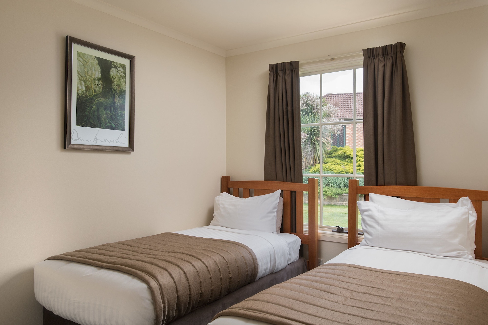3 BEDROOMS, VILLA