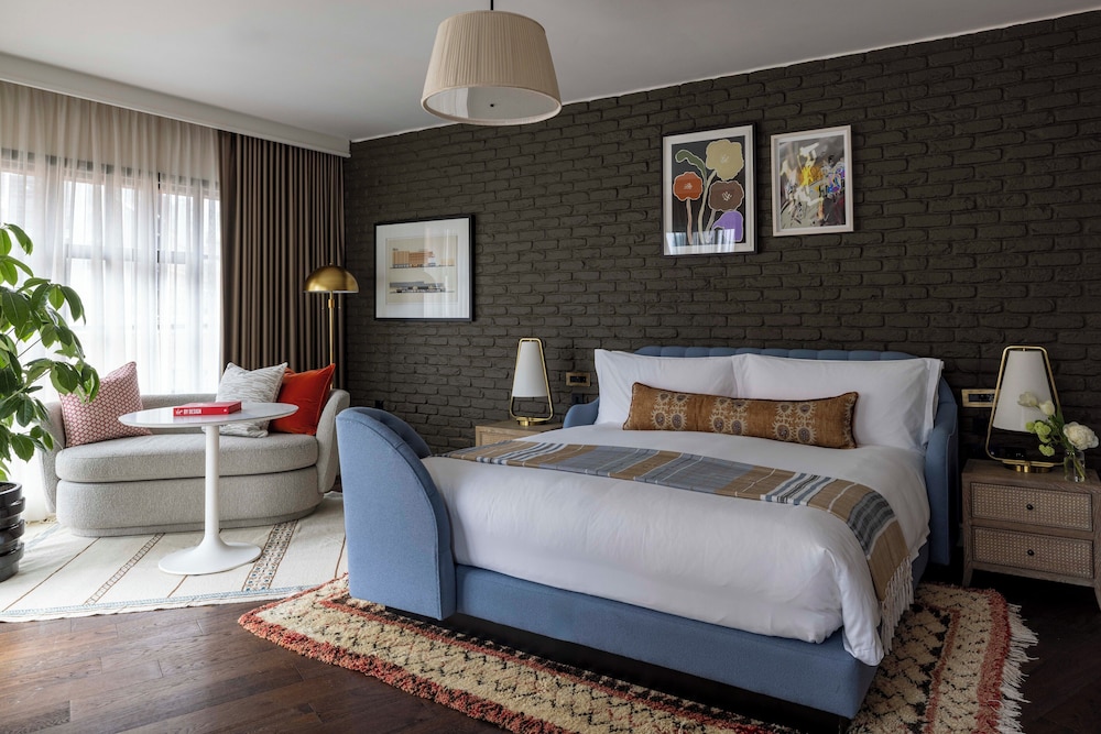 GRAND, JUNIOR SUITE, ACCESSIBLE