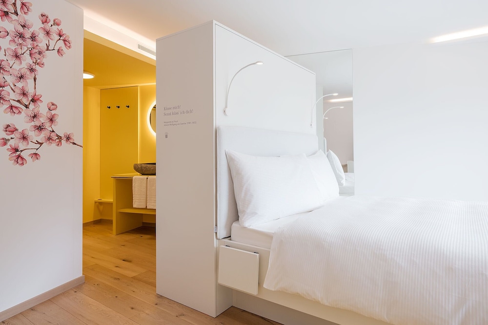 Neuro Campus Hotel im Das Morgen 18/46