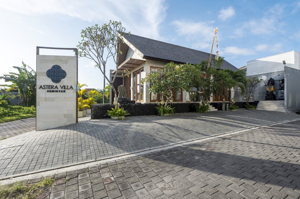 Astera Villa Seminyak by Ini Vie Hospitality 36/48