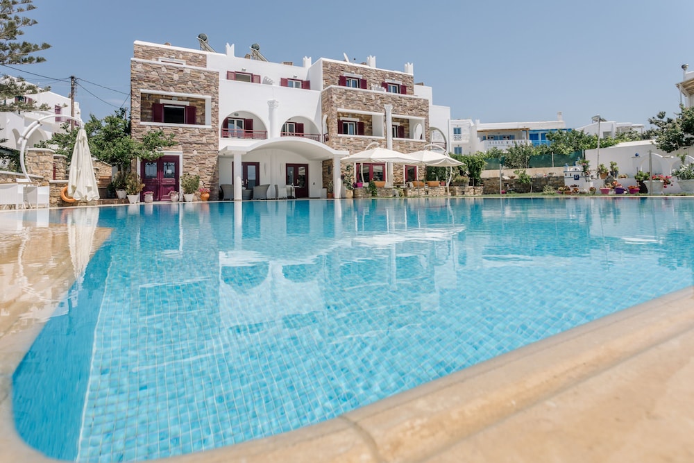 Ariadne Hotel 3/74