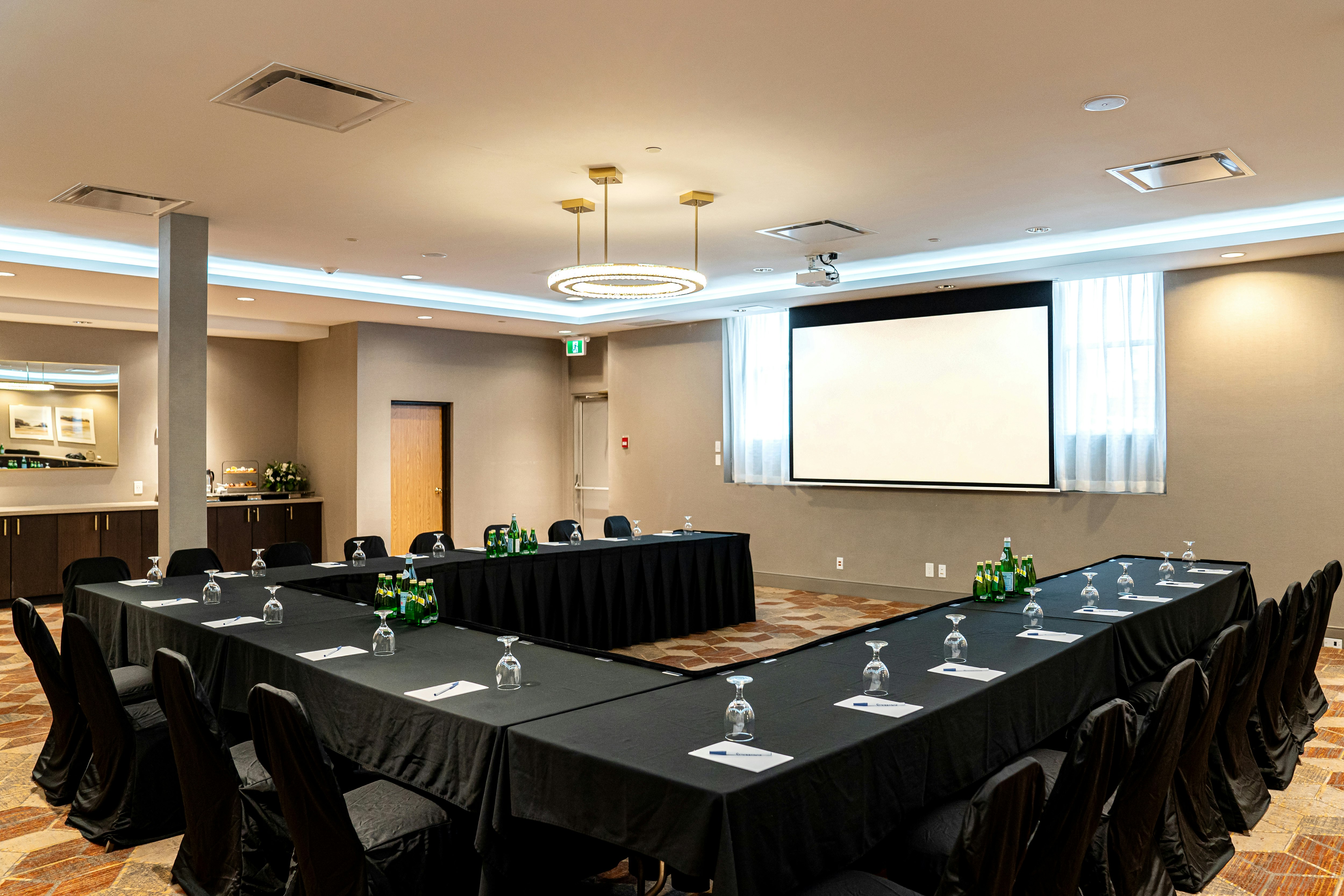 DoubleTree by Hilton Kitchener 30/36