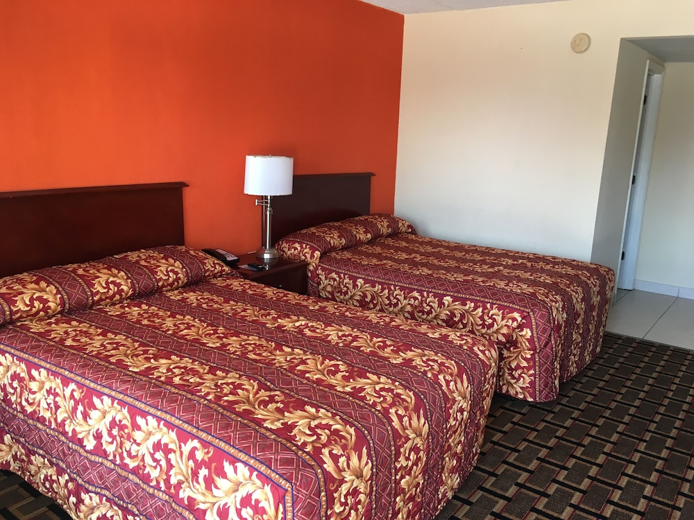 Budget Inn Cocoa 23/45