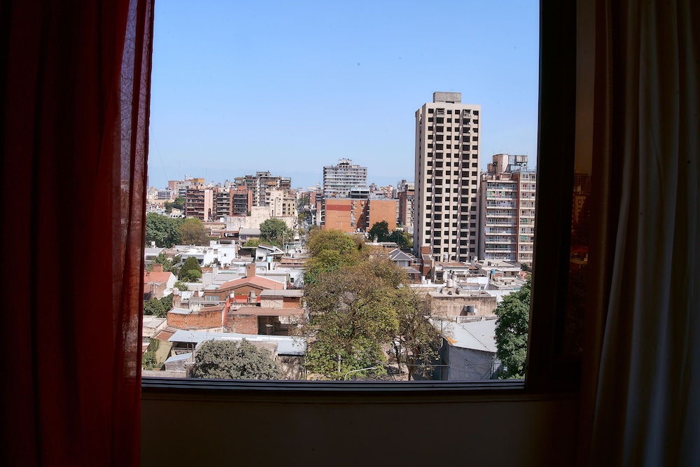 Hotel Catalinas Tucuman 47/50