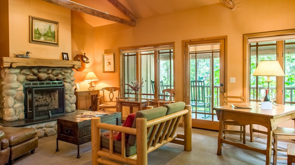 Weasku Inn 30/50