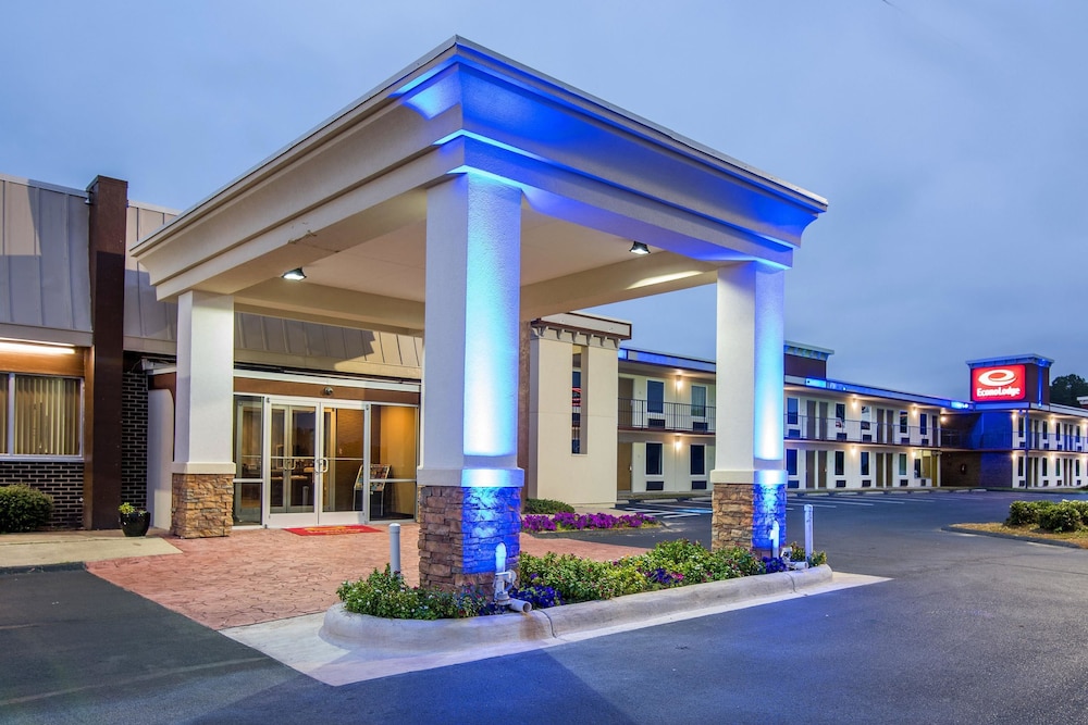 Econo Lodge Selma - Smithfield 3/25