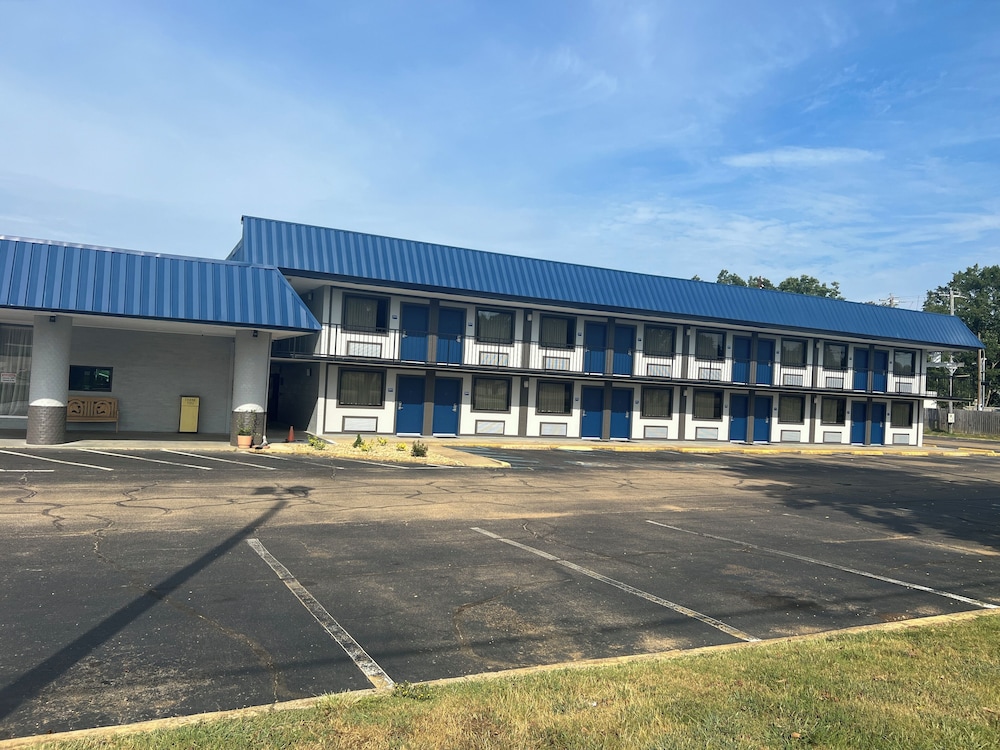 American Inn Pontotoc 37/46