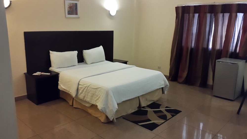 Hotel Al-Khalil 12/48