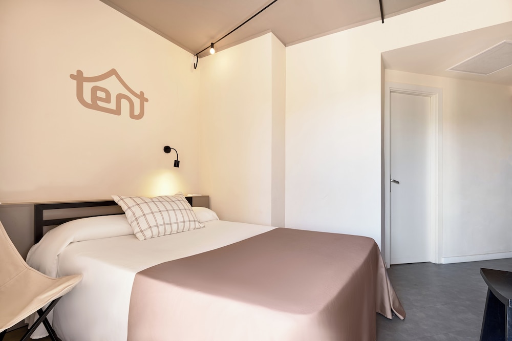 ROOM, SINGLE, BALCONY