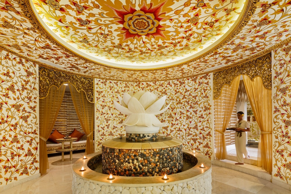 The Seminyak Beach Resort and Spa 10/66