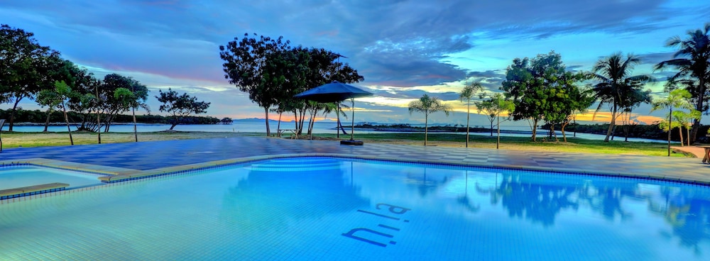 Nila Beach Resort Fiji 13/32