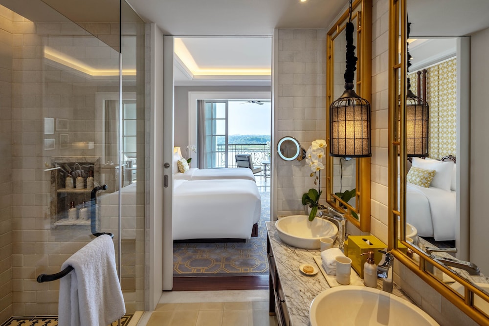 Mia Saigon Luxury Boutique Hotel 11/72