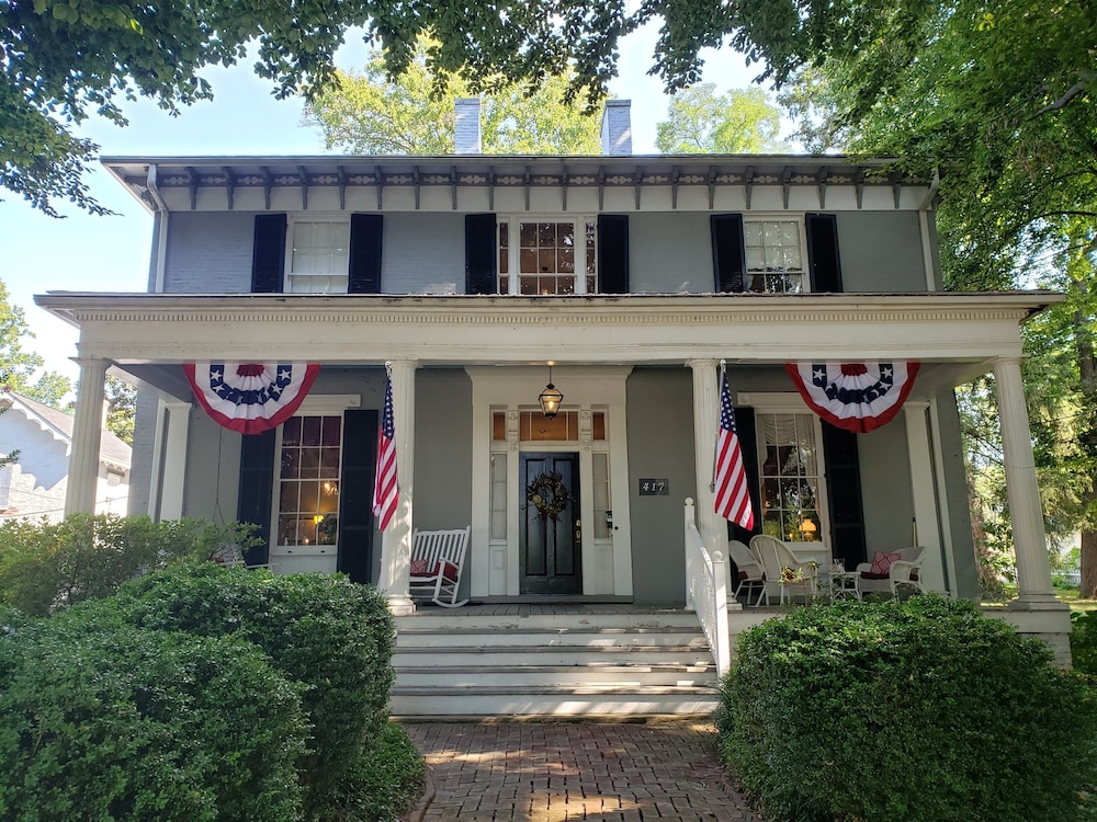 The Carriage Inn B&B 1/48