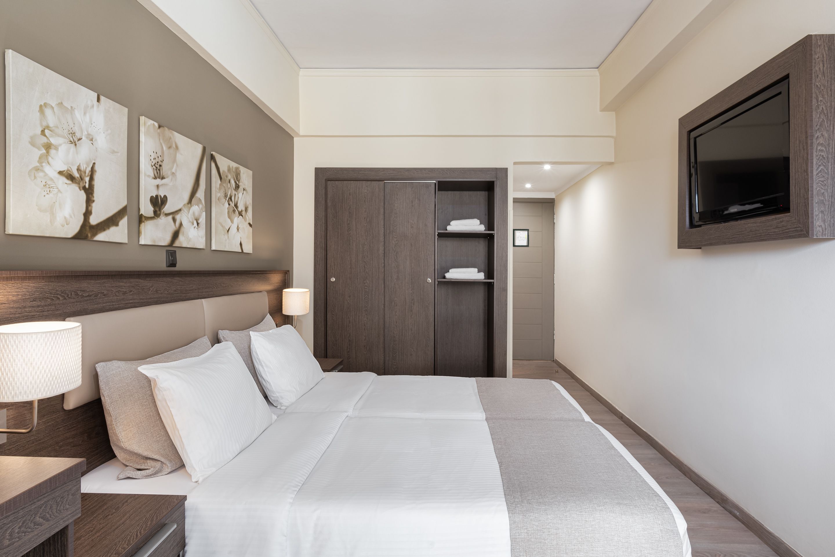 Standard, Twin Beds