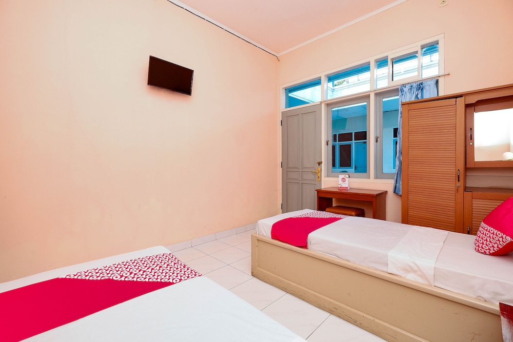 OYO 2495 Hotel Wijaya 18/50