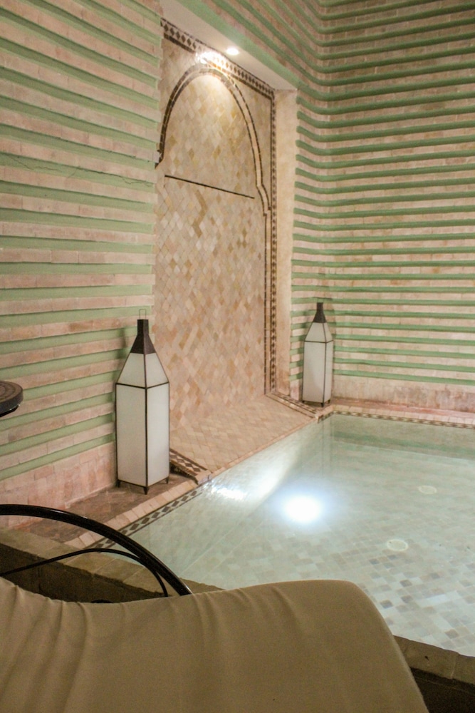 Riad Amra 18/34