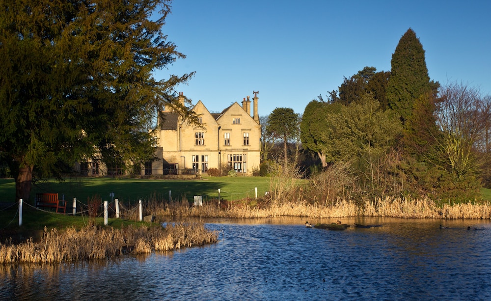 Classic Lodges Bagden Hall Hotel 3/63