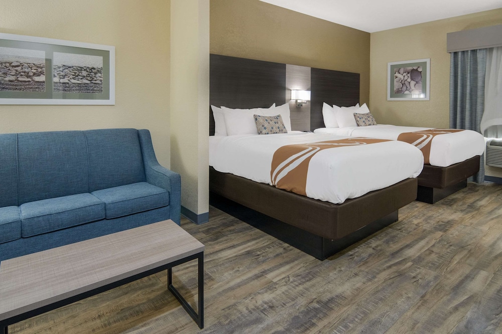 Quality Inn and Suites Roanoke Fort Worth North TX 21/46