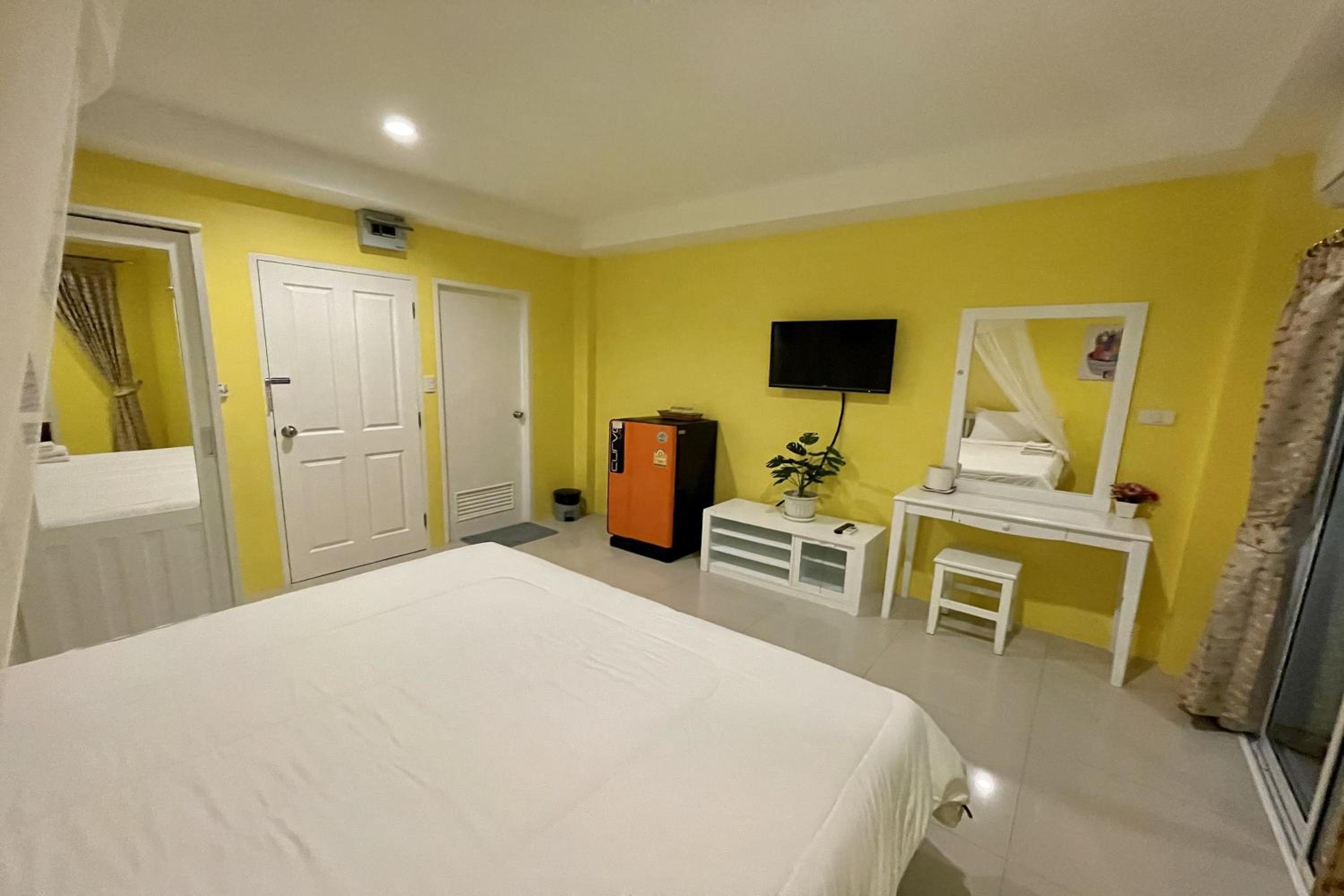 be rich hotel