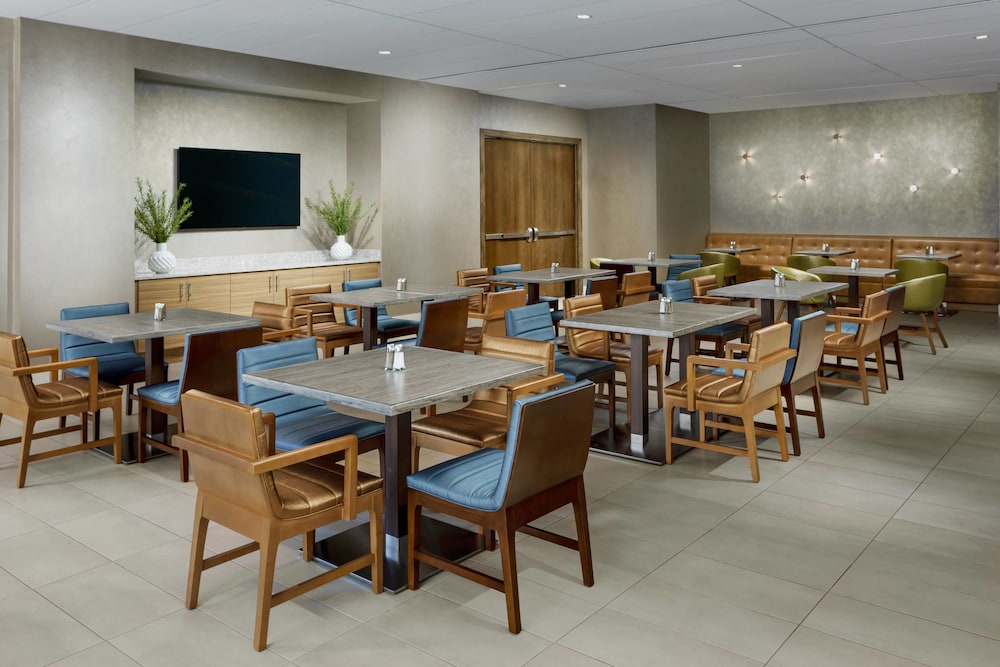 Springhill Suites Chicago Downtown River North 44/56