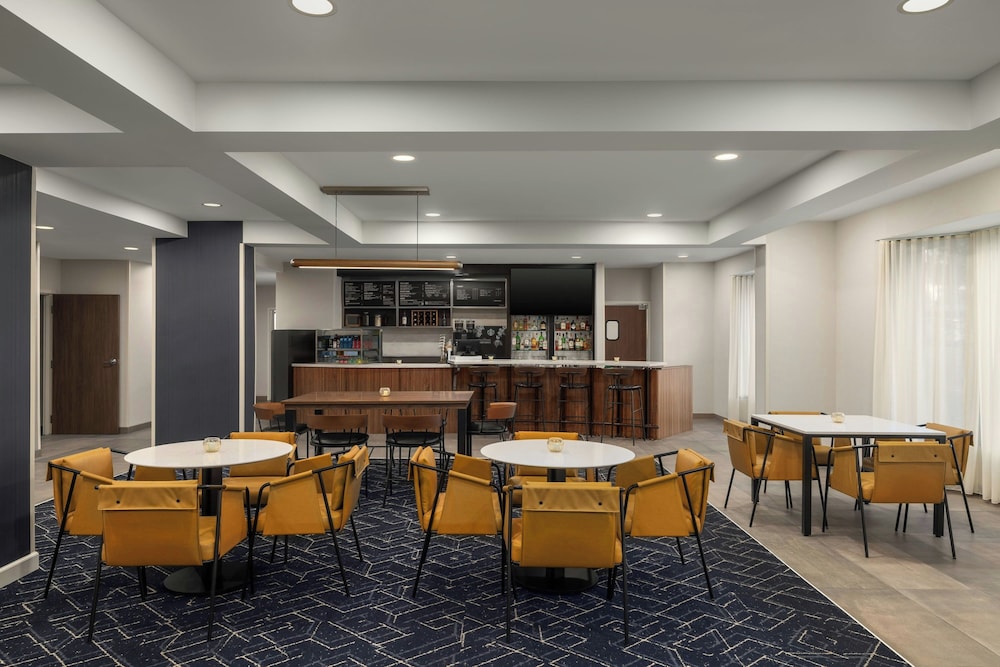 Courtyard by Marriott Beckley 49/64