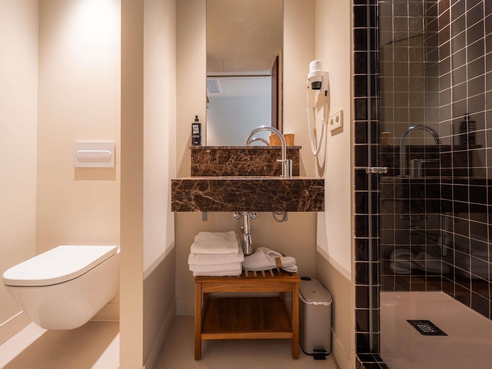 IBIS VALENCIA ALFAFAR 69/73